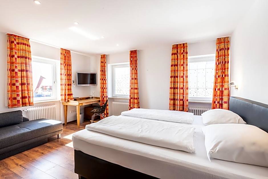 Ott's Hotel Weinwirtschaft & Biergarten Weil am Rhein/Basel