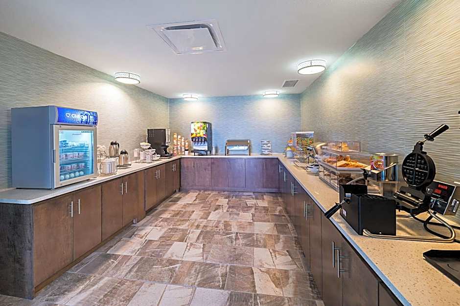 Comfort Inn & Suites
