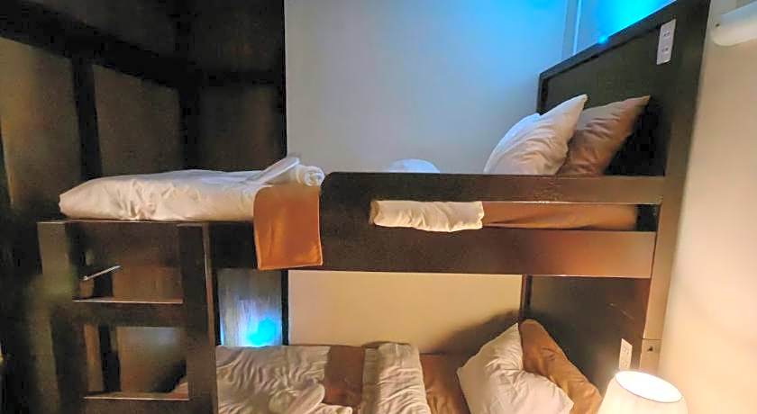 Gardenville Hotel