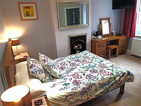 Deluxe Double Room with Shower