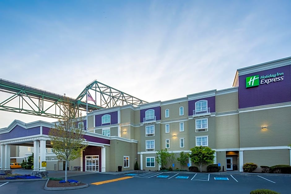 Holiday Inn Express Hotel & Suites Astoria, an IHG Hotel