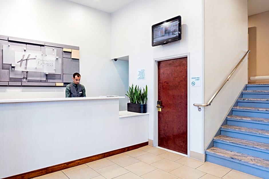 Holiday Inn Express Brooklyn, an IHG Hotel