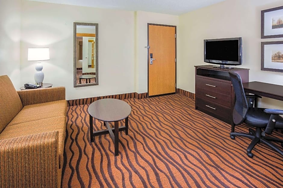 AmericInn by Wyndham Mora