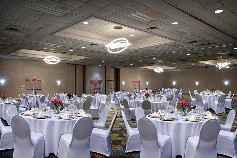 Holiday Inn Express Janesville-I-90 & US Highway 14 By IHG