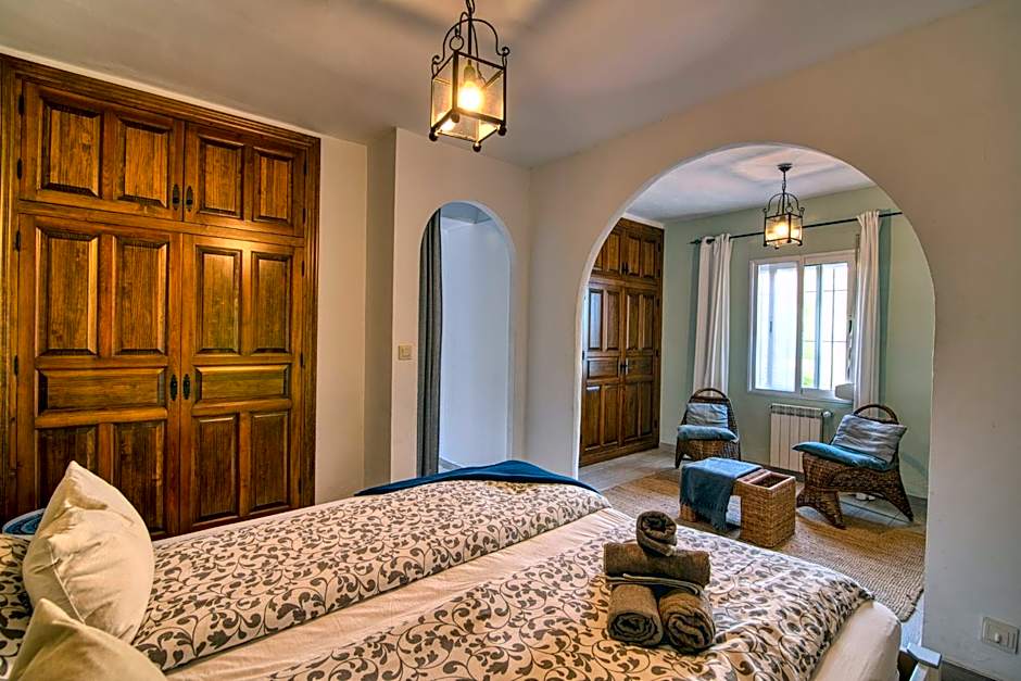 Villa Morera Bed & Breakfast