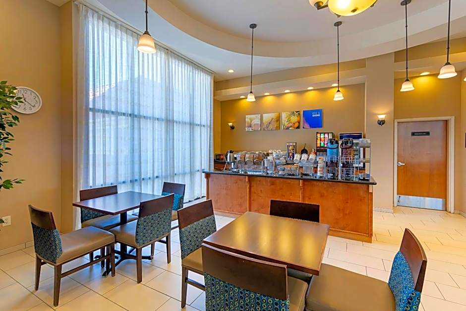 Comfort Suites Barstow near I-15