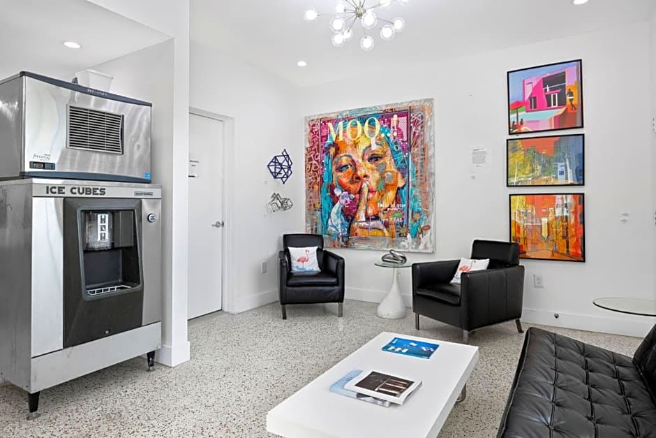 The New Yorker Miami Hotel