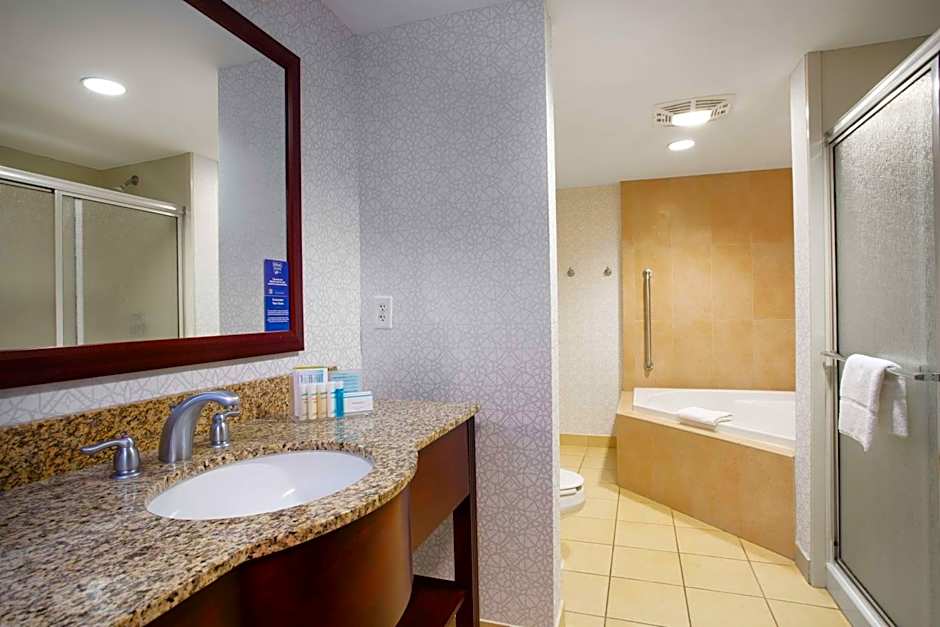 Hampton Inn By Hilton Watertown