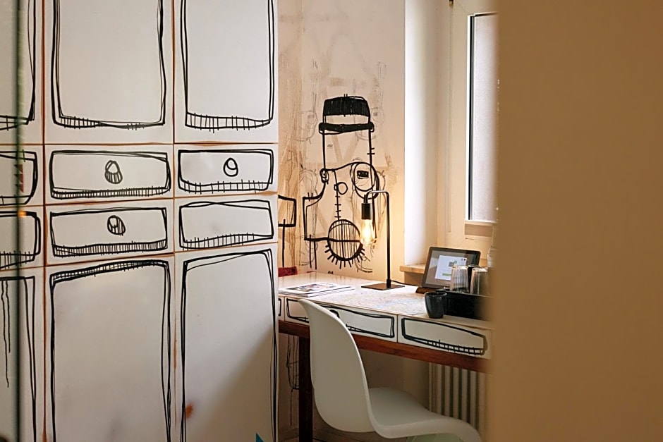 18Arts Hotel