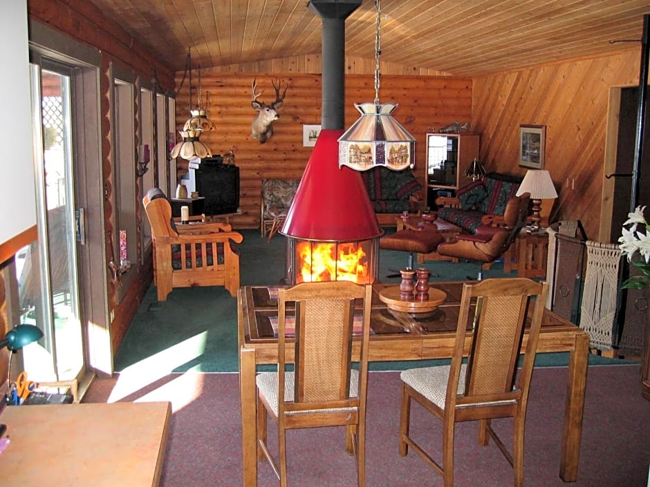 Kamloops Log Home Bed and Breakfast
