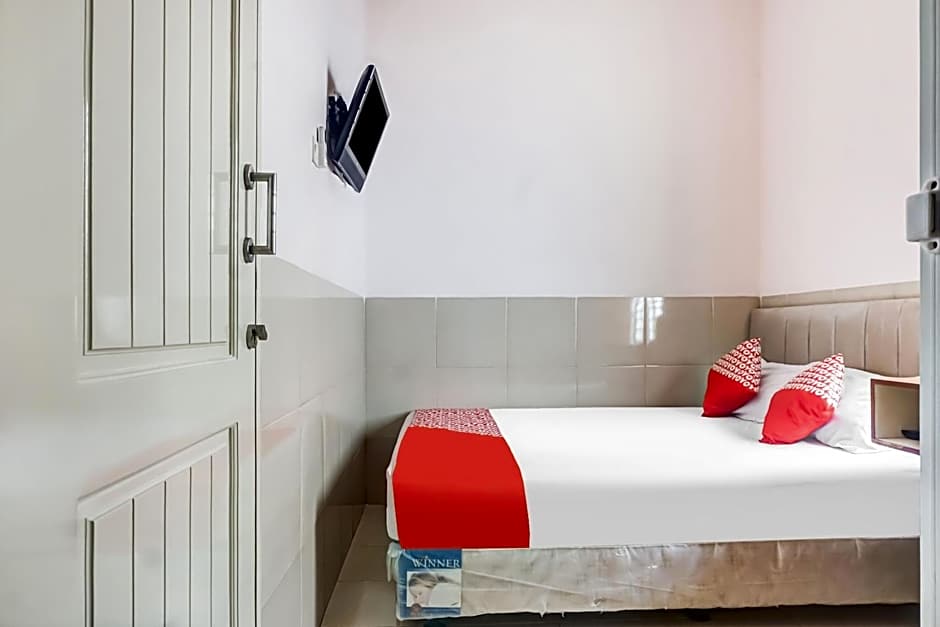 OYO 91316 Hh Guest House Makassar