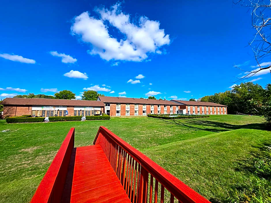 Fulton Hotel - Oswego Riverfront