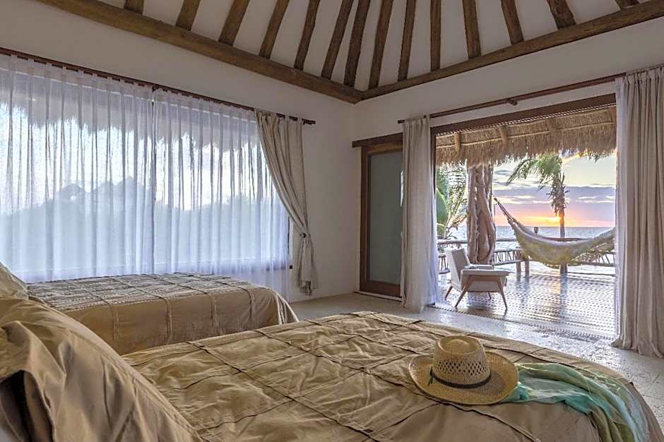 DK Luxury Ocean Front Villa - Adults Only