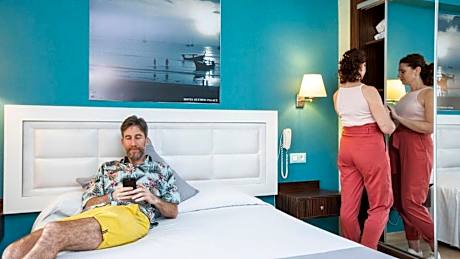 Family Room (2 Adults + 1 Child)