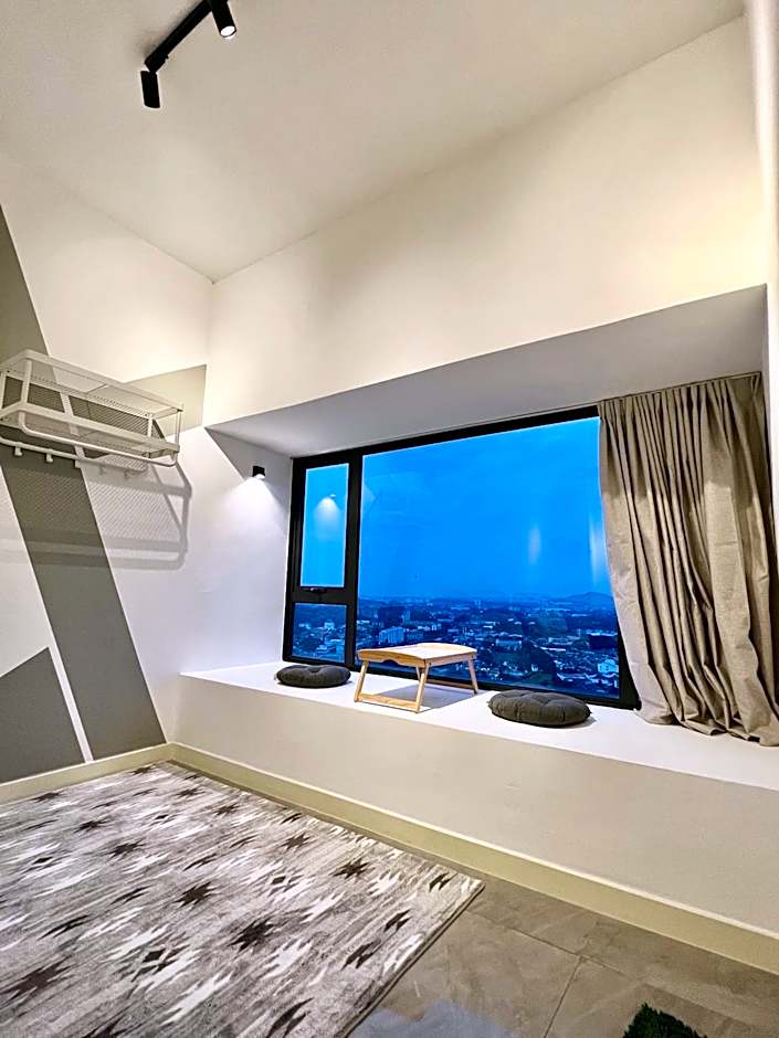 Imperio Residences Private Bathtub or Jacuzzi by Nestcove