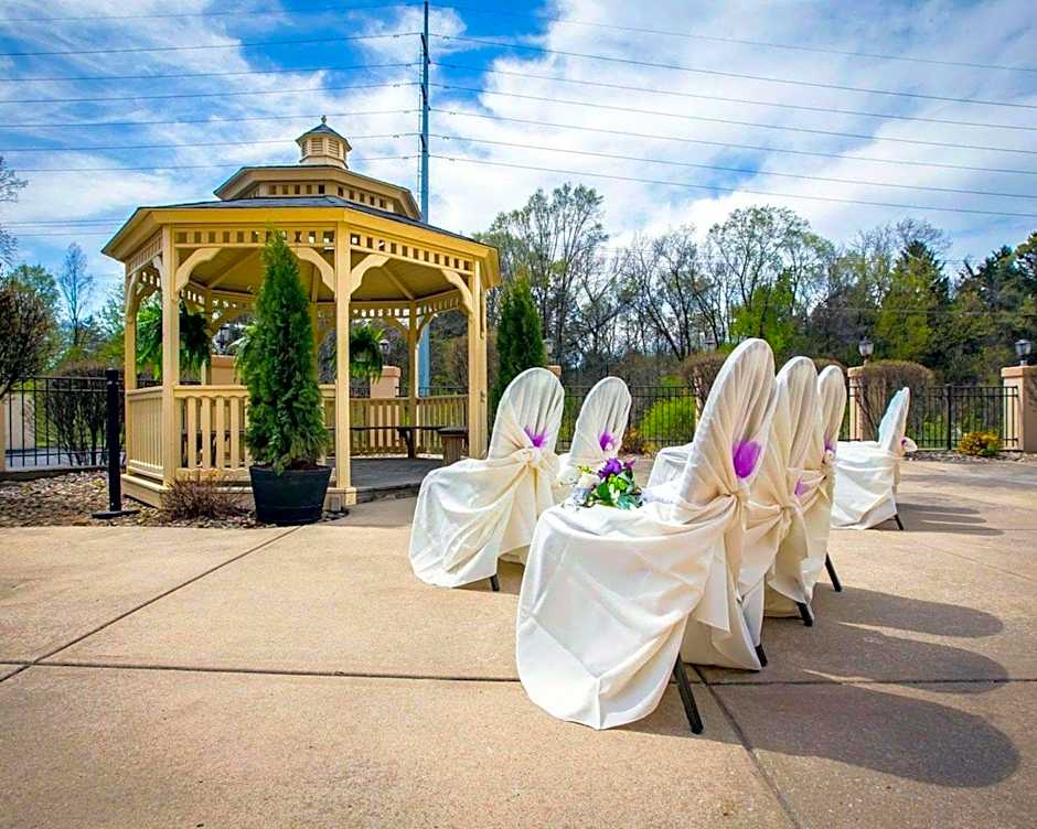 Comfort Suites University Area