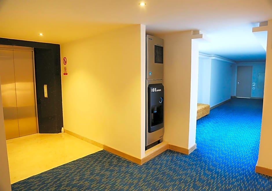 Washington Plaza by DOT Premium