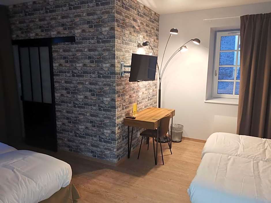 Logis Le Relais du Chapeau Rouge