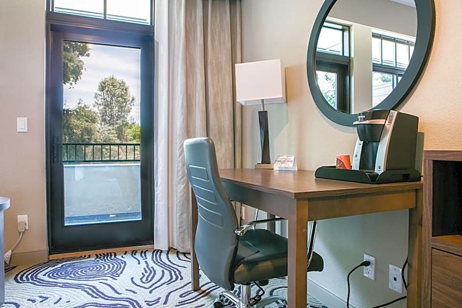 Hotel Siri Downtown - Paso Robles
