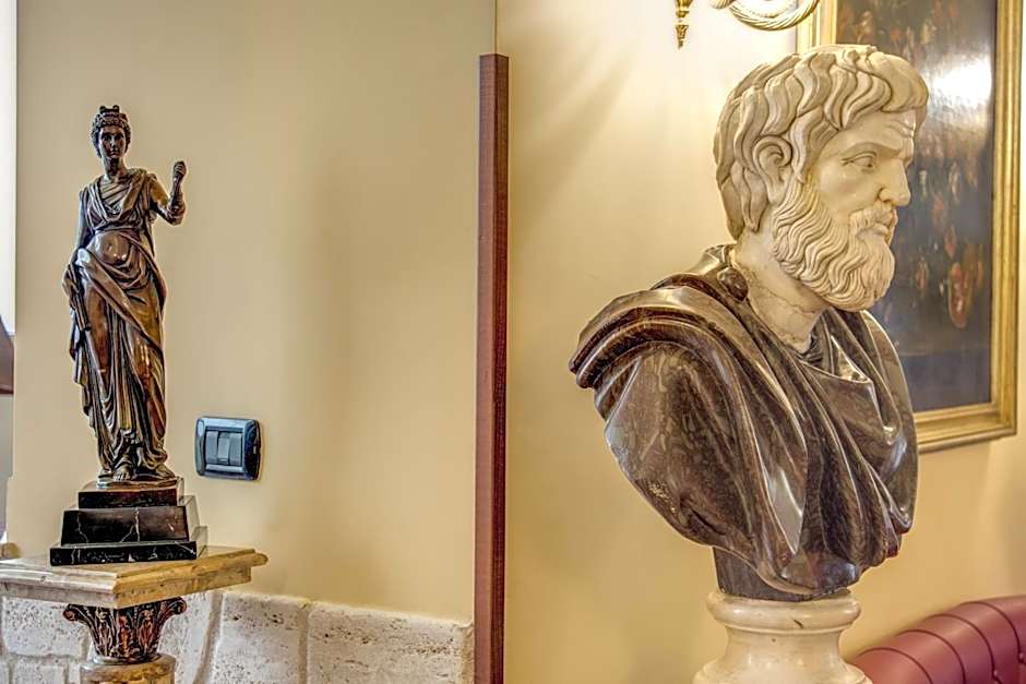 Aurelius Art Gallery Hotel
