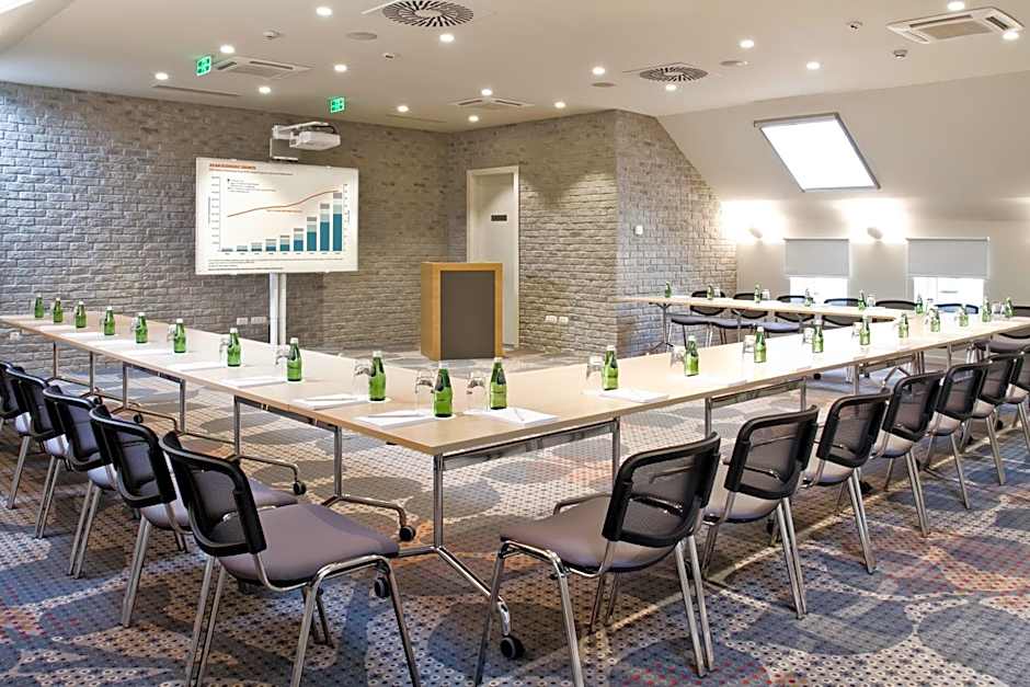 Jump INN Hotel Belgrade