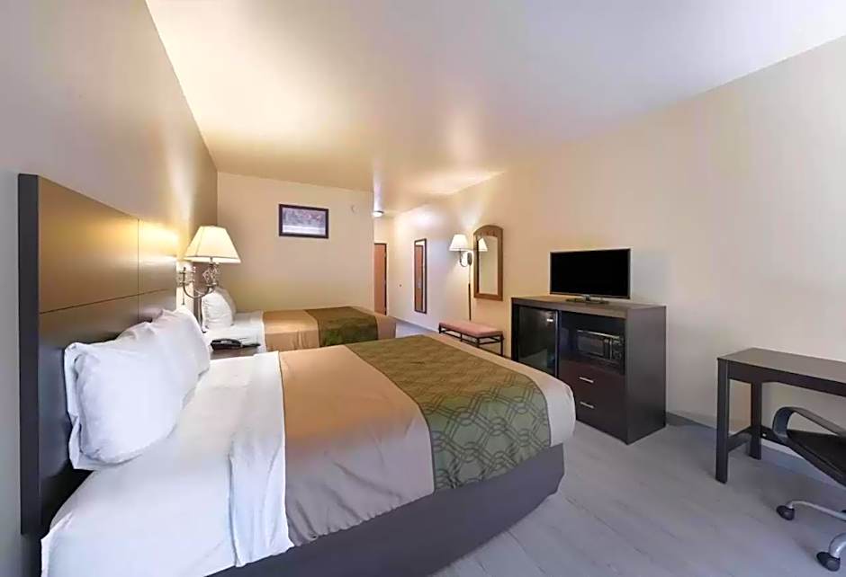 Econo Lodge Inn & Suites Bridgeport