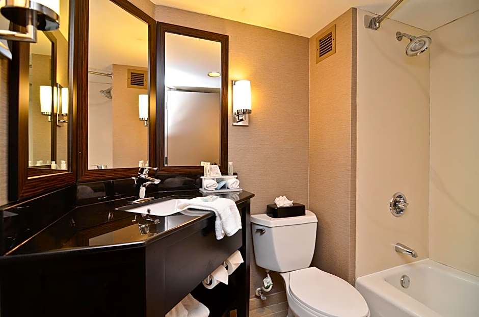 Holiday Inn Express Burlington By IHG