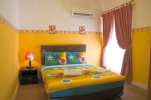 Homestay Marina Court Resort