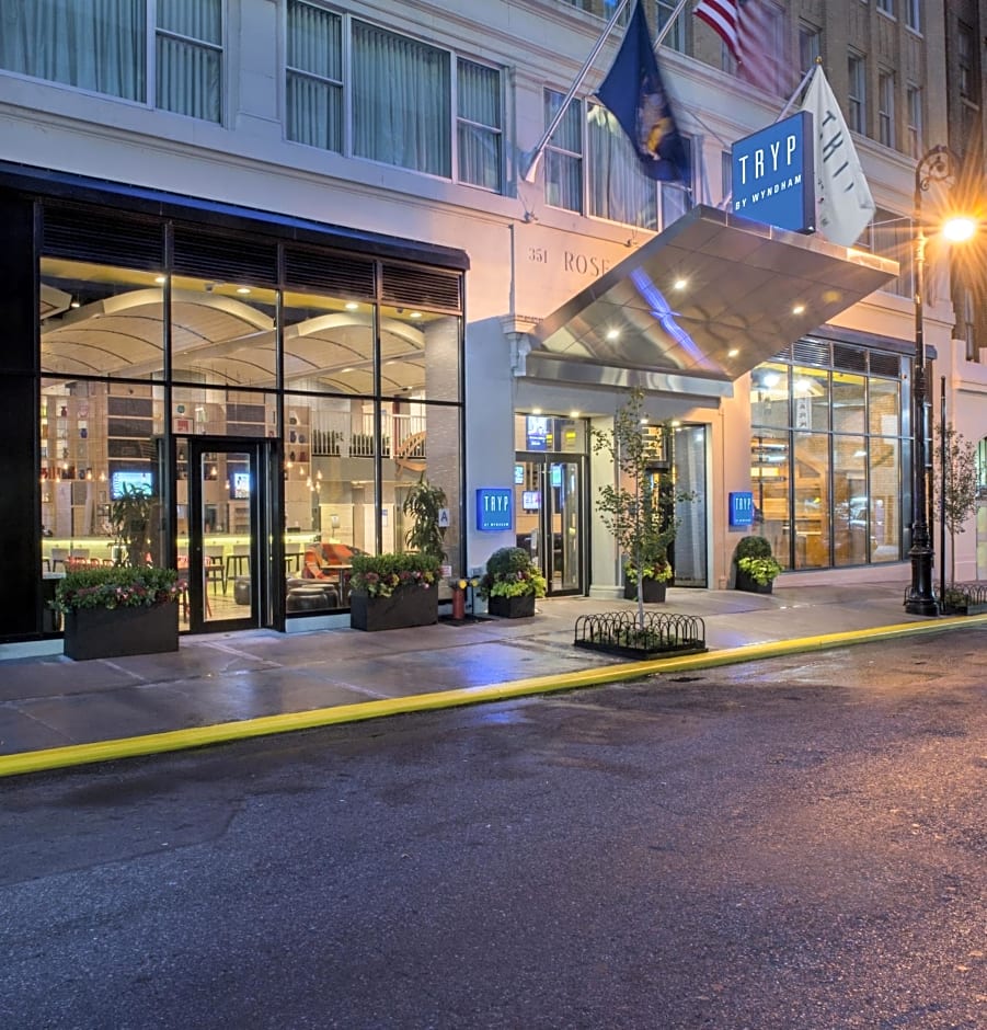 Tryp by Wyndham Times Square South