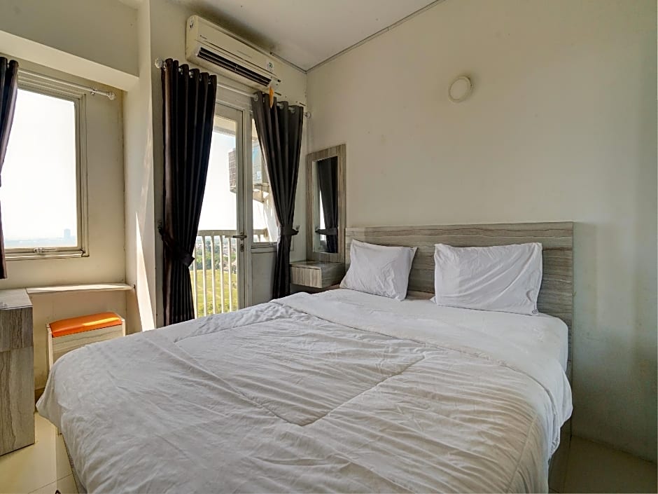 OYO Life 92889 Apartement Grand Sentraland Karawang By A.t Room