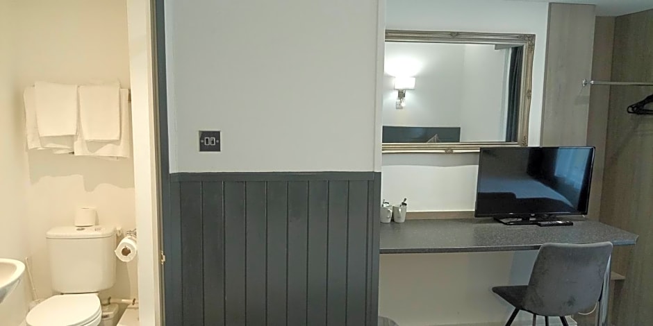 Photo 1 of 5 of Double Room with Private Bathroom