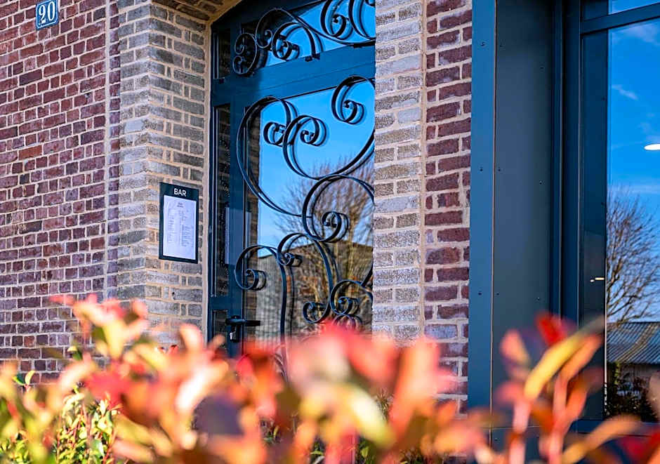 Mayrena Hotel Restaurant