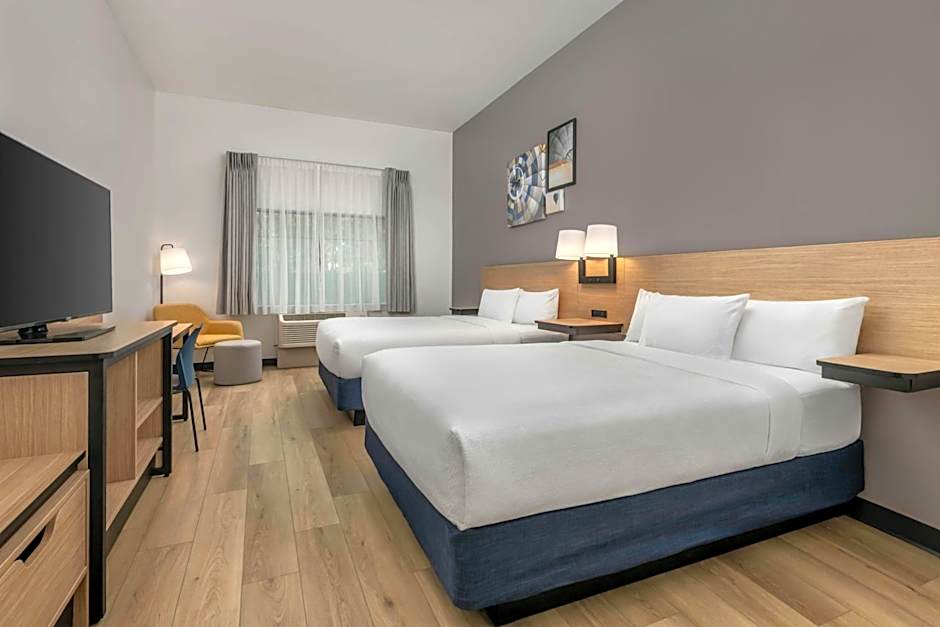 City Express by Marriott Spring