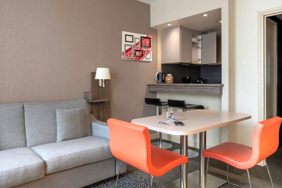 Adagio La Defense Esplanade Aparthotel