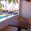 Hotel Plaza Almendros