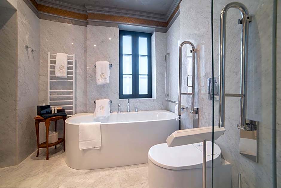 Bey House Royal Hotel