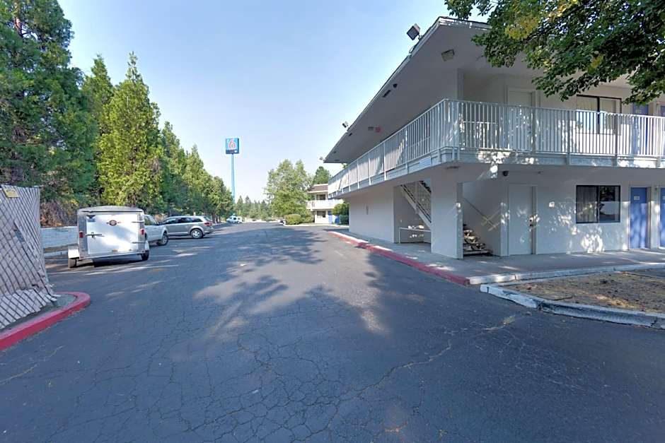 Motel 6 Weed - Mount Shasta
