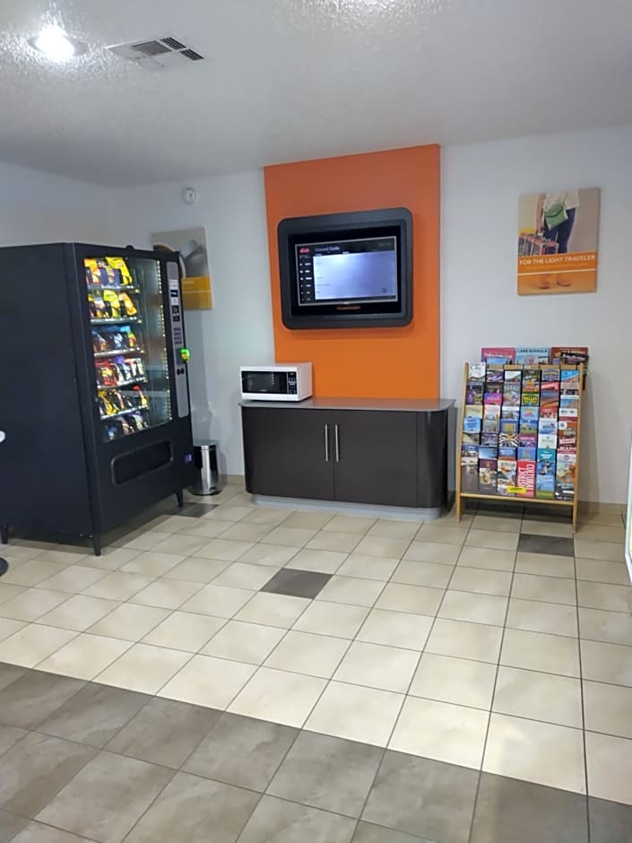 Motel 6-Lawton, OK