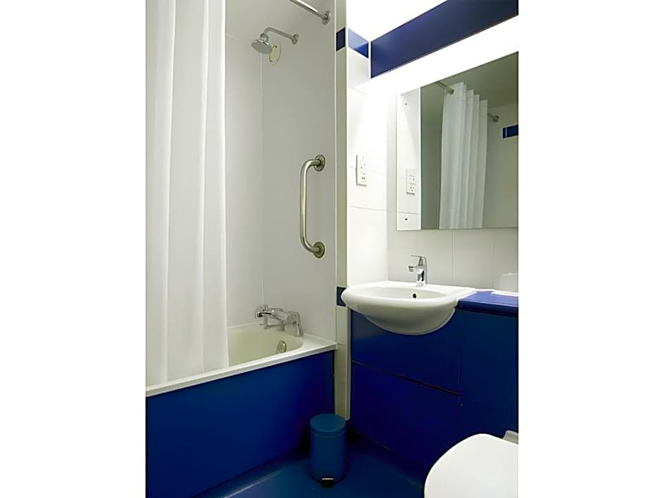 Travelodge Cardiff Central