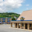 Days Inn by Wyndham Staunton South