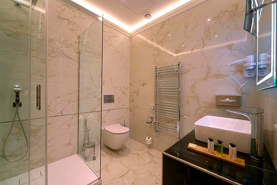 Golden Key Boutique Hotel