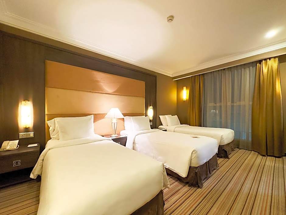 Photo 1 of 4 of Triple Room