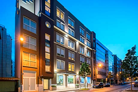 Best Western Plus Grand Hotel Victor Hugo