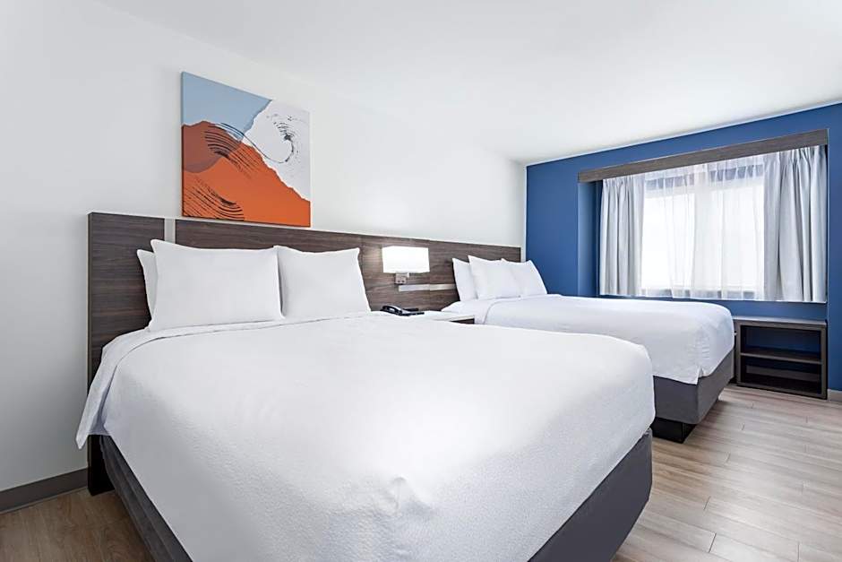 Spark by Hilton Clarion