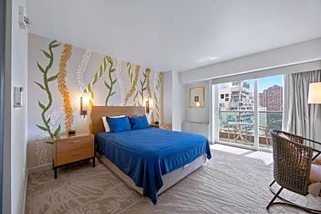 Ala Moana Hotel _ Ocean view with balcony
