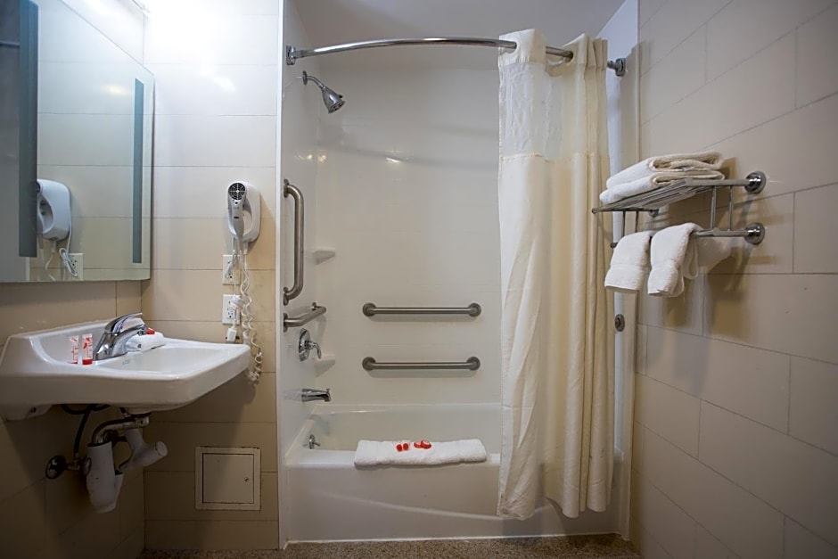 Howard Johnson Jamaica Queens Jfk Airport Near Airtrain