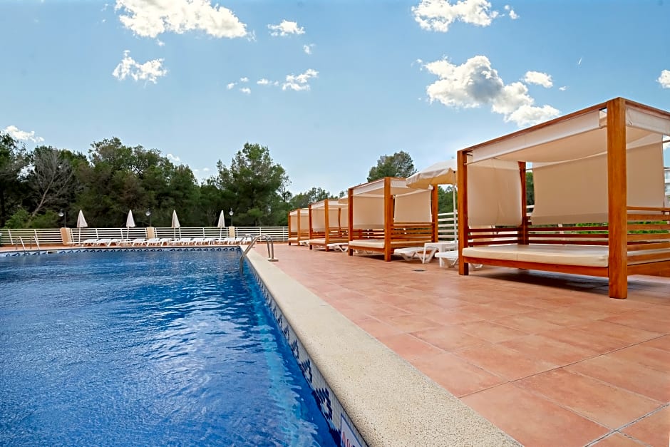 Azuline Hotel Bahamas