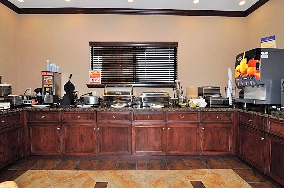 Best Western Plus Royal Mountain Inn & Suites