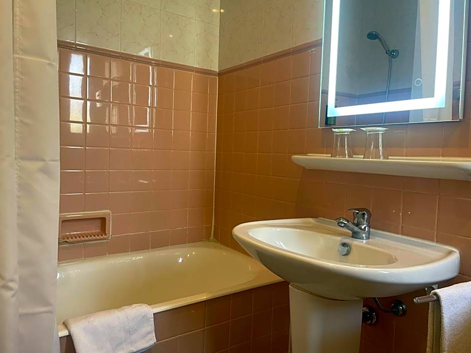 Hotel Busby