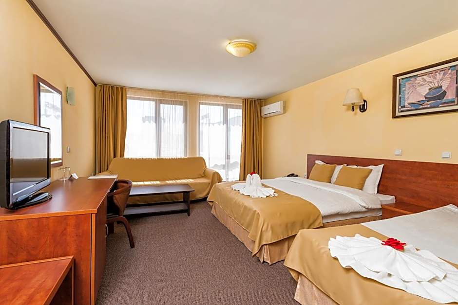 Avenue Hotel